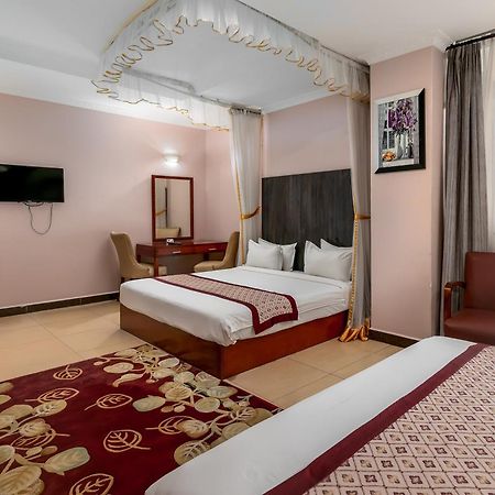 Russell Hotel 坎帕拉 外观 照片