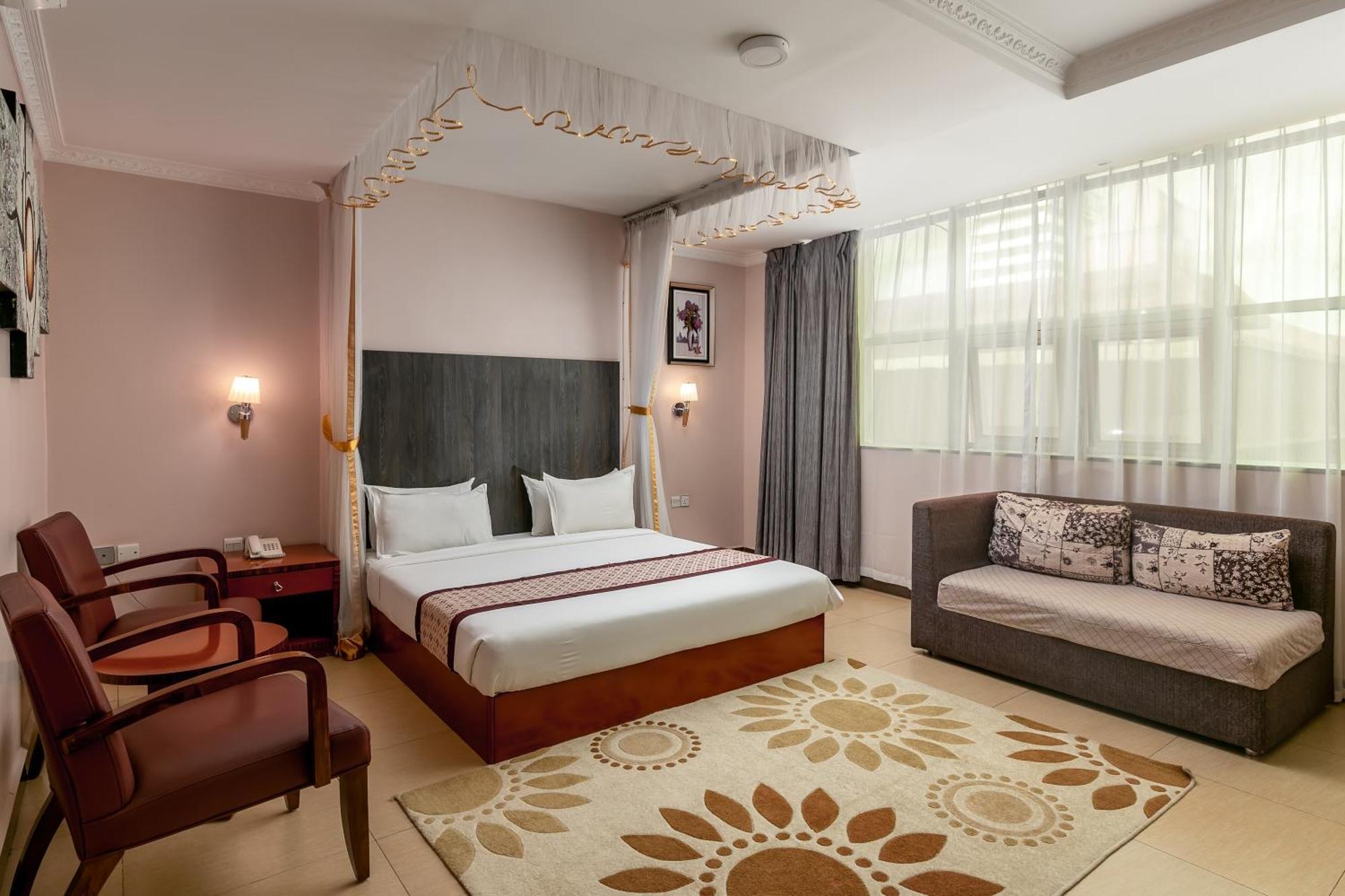 Russell Hotel 坎帕拉 外观 照片
