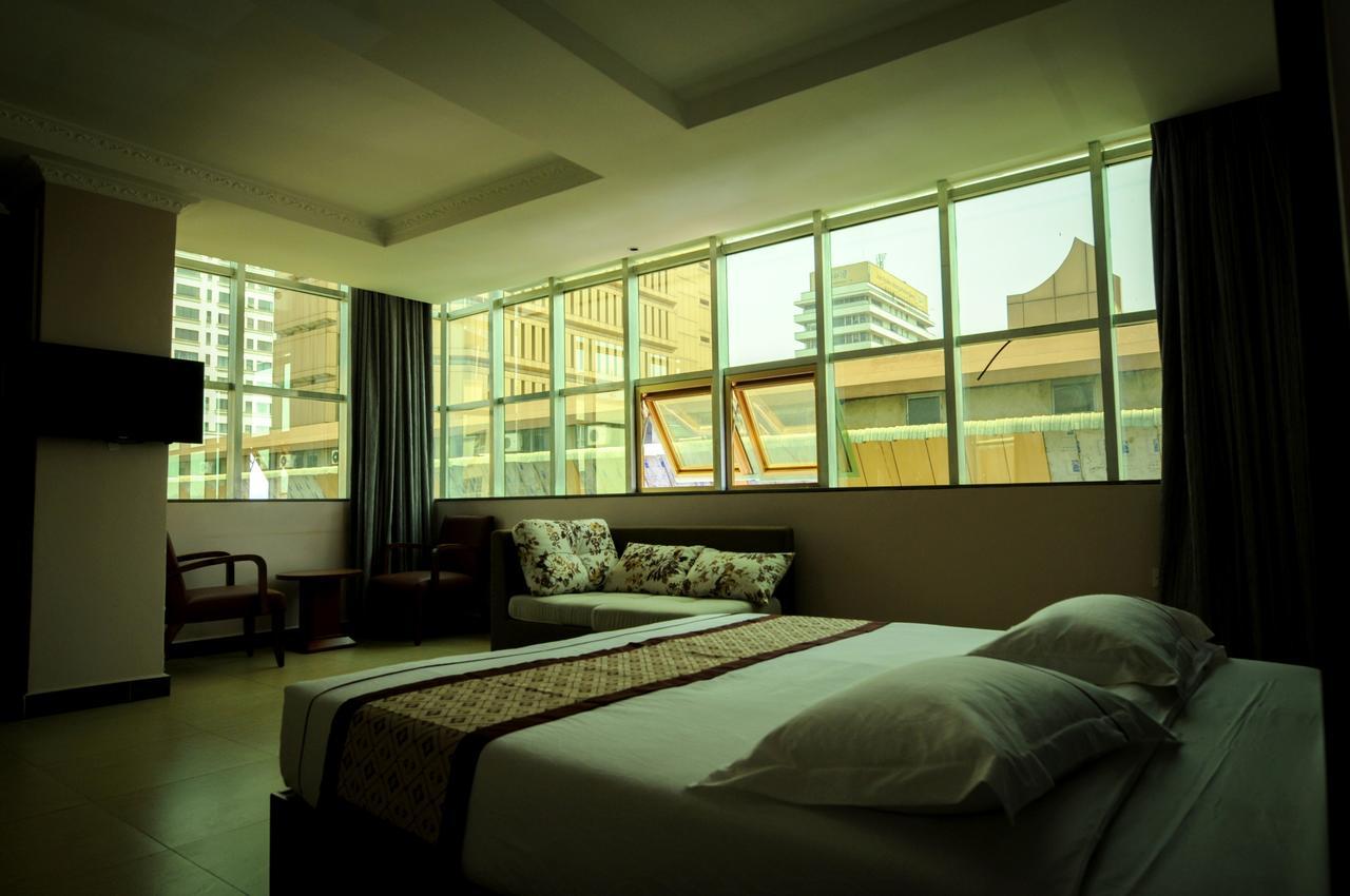 Russell Hotel 坎帕拉 外观 照片